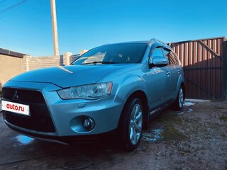 2010 Mitsubishi Outlander II Рестайлинг, серебристый, 1050000 рублей, вид 1
