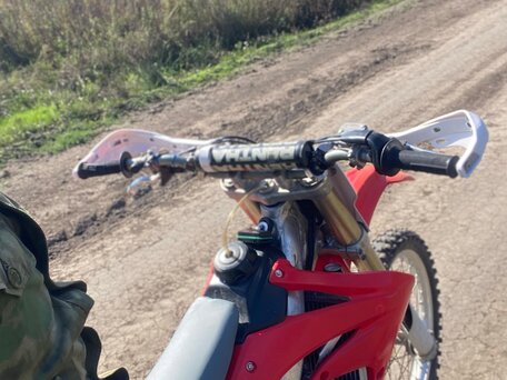 2006 Honda CRF 450R, красный, 230000 рублей, вид 5