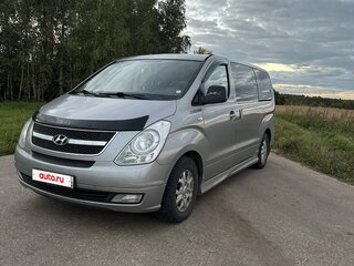 2011 Hyundai H-1 5-speed II, серебристый, 1600000 рублей, вид 3