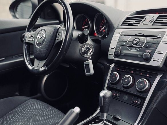 2007 Mazda 6 II (GH), красный, 820000 рублей - вид 8