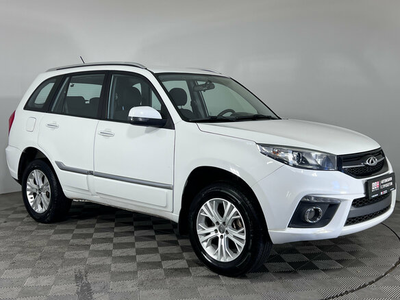 2017 Chery Tiggo 3 I, белый - вид 2