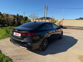 2021 Kia Cerato IV Рестайлинг, чёрный, 1700000 рублей, вид 4