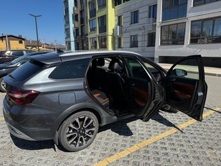 2024 Lada (ВАЗ) Vesta SW Cross I Рестайлинг (NG), серый, 1649000 рублей, вид 4