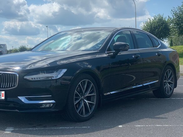 2019 Volvo S90 II, чёрный, 3050000 рублей - вид 2