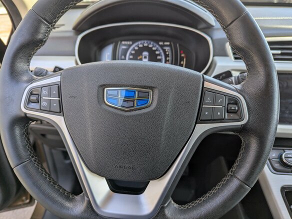 2020 Geely Atlas I, коричневый, 1580000 рублей - вид 10