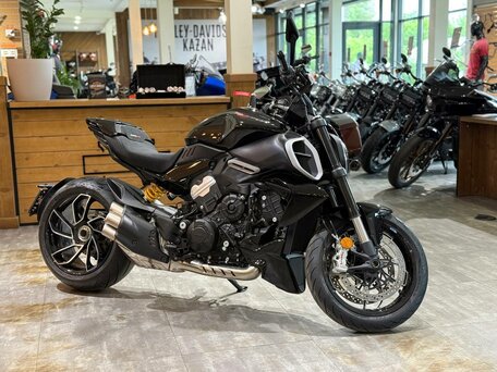 2025 Ducati Diavel V4, чёрный, 3300000 рублей, вид 2
