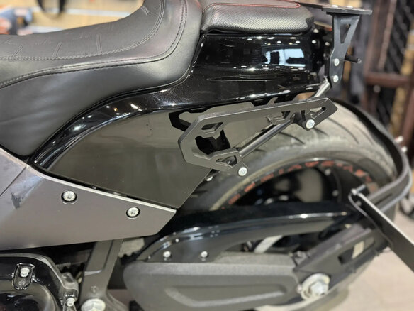 2018 Harley-Davidson FXDR 114, чёрный, 2400000 рублей - вид 7