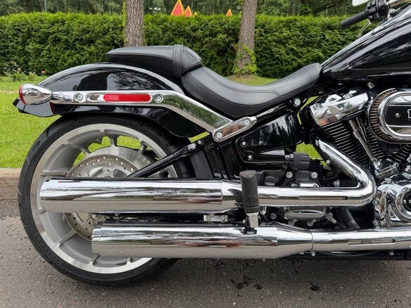 2024 Harley-Davidson Fat Boy, чёрный, 2399000 рублей - вид 8