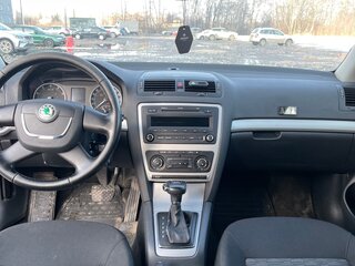 2012 Skoda Octavia II (A5) Рестайлинг, красный, 700000 рублей, вид 5