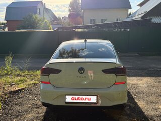 2021 Volkswagen Polo VI, белый, 1600000 рублей, вид 4