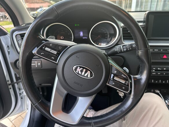 2018 Kia Ceed III, белый, 1750000 рублей - вид 27