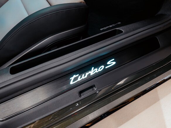 2026 Porsche 911 Turbo S VIII (992) Рестайлинг, зелёный, 41000000 рублей - вид 19
