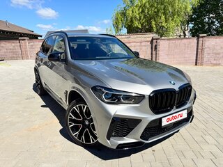 2022 BMW X5 M Competition III (F95), серебристый, 6990000 рублей, вид 2