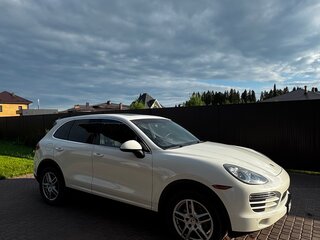 2011 Porsche Cayenne II (958), белый, 2000000 рублей, вид 3