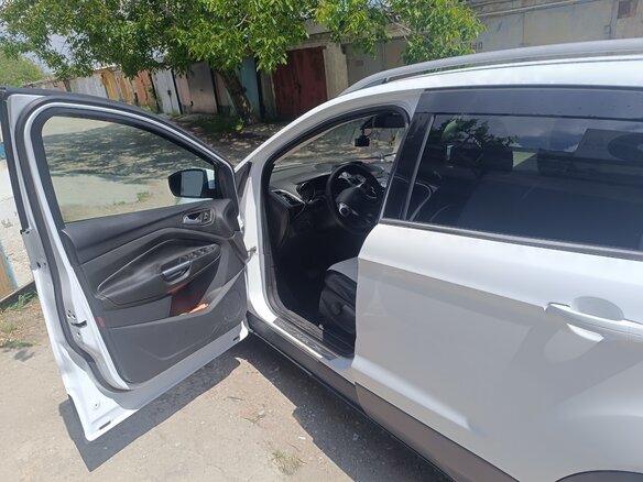 2013 Ford Kuga II, белый, 1400000 рублей - вид 10
