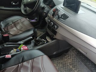 2012 Renault Fluence I, белый, 720000 рублей, вид 4