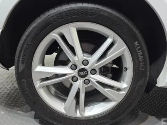 2022 Audi Q3 35 TDI II (F3), белый, 2400000 рублей - вид 11