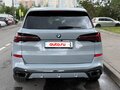 2025 BMW X5 40d IV (G05/G18) Рестайлинг, серый - вид 5