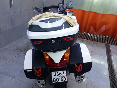2004 Honda ST 1300, белый, 690000 рублей, вид 2