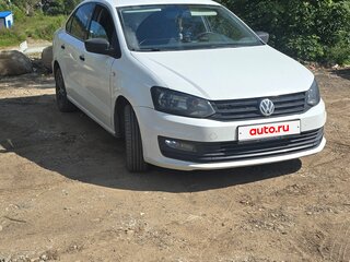 2017 Volkswagen Polo V Рестайлинг, белый, 780000 рублей, вид 1