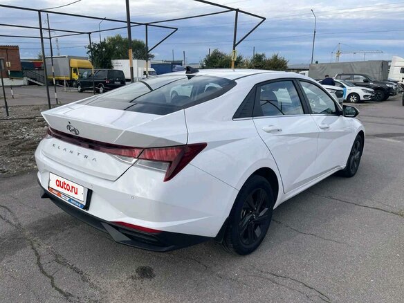 2021 Hyundai Elantra VII (CN7), белый, 1962000 рублей - вид 2