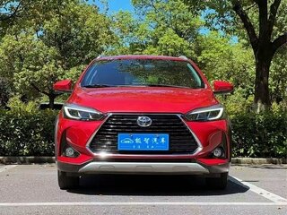 2022 Toyota Yaris L XP150 Рестайлинг, красный, 1150002 рублей, вид 4
