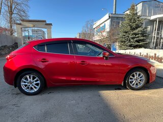 2018 Mazda 3 III (BM) Рестайлинг, красный, 1650000 рублей, вид 3