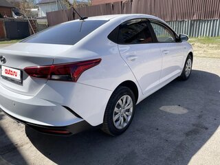2021 Hyundai Solaris II Рестайлинг, белый, 1199000 рублей, вид 4