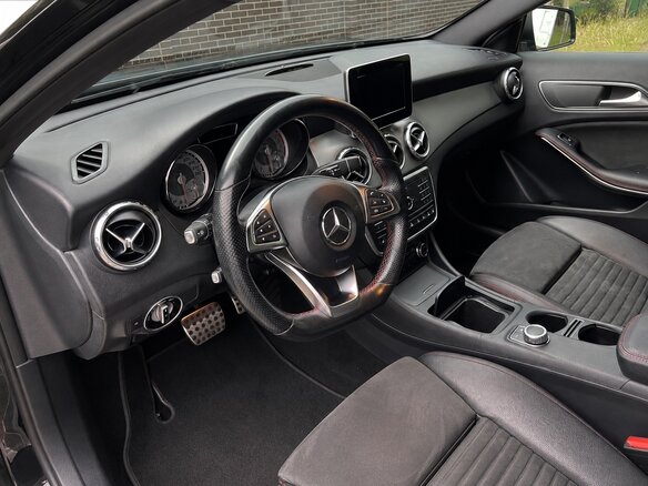2015 Mercedes-Benz GLA 250 I (X156), чёрный, 1875000 рублей - вид 1