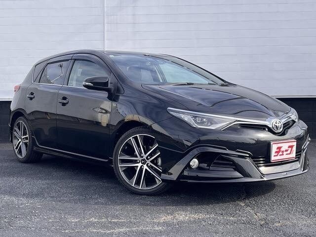 Открыть фотографии: Toyota Auris II Рестайлинг