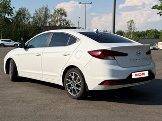 2019 Hyundai Elantra VI (AD) Рестайлинг, белый, 1750000 рублей, вид 5