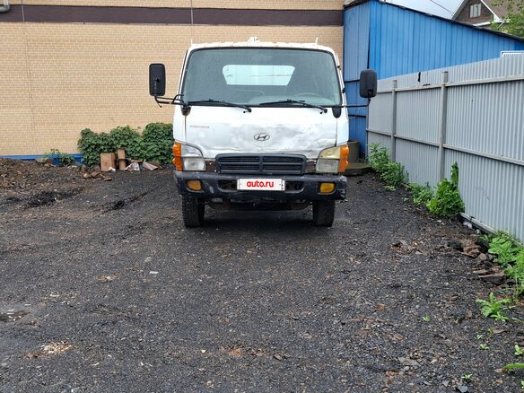 2004 Hyundai Mighty, белый, 1450000 рублей - вид 1