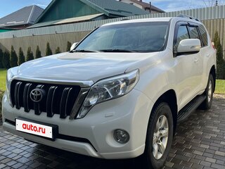 2014 Toyota Land Cruiser Prado 150 Series Рестайлинг 1, белый, 3700000 рублей, вид 3