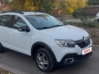 2019 Renault Sandero Stepway II Рестайлинг, белый, 950000 рублей, вид 1