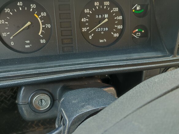 2004 Lada (ВАЗ) 2107, белый, 210000 рублей - вид 4