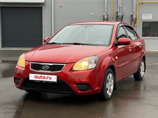 2010 Kia Rio II Рестайлинг, красный, 530000 рублей, вид 1