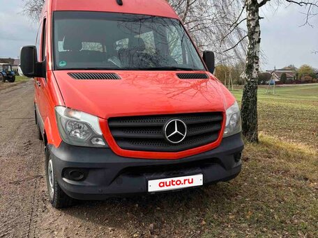 2018 Mercedes-Benz Sprinter, красный, 3419244 рублей, вид 2