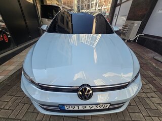 2023 Volkswagen Golf VIII, голубой, 2300777 рублей, вид 3