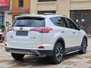 2019 Toyota RAV4 IV (XA40) Рестайлинг, белый, 1910000 рублей, вид 5