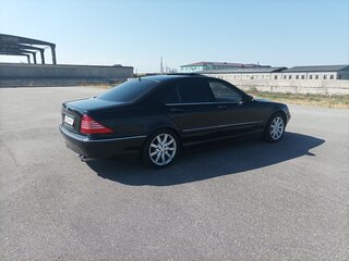 1999 Mercedes-Benz S-Класс 430 IV (W220), чёрный, 580000 рублей, вид 3