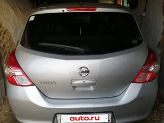 2010 Nissan Tiida I Рестайлинг, серый, 640000 рублей, вид 5