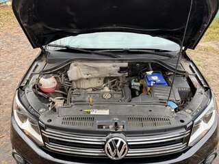 2014 Volkswagen Tiguan I Рестайлинг, чёрный, 1490000 рублей, вид 3