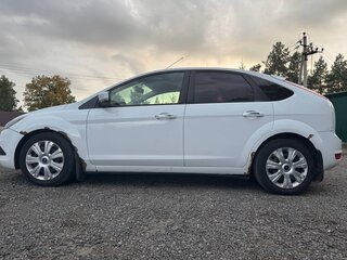 2010 Ford Focus II Рестайлинг, белый, 440000 рублей, вид 4