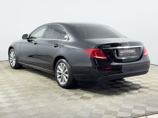 2019 Mercedes-Benz E-Класс 200 V (W213, S213, C238), чёрный, 2659900 рублей, вид 2