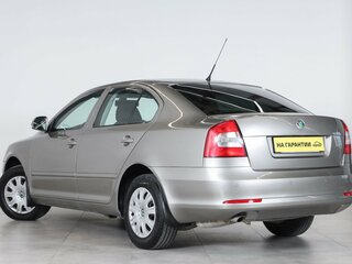 2010 Skoda Octavia II (A5) Рестайлинг, серый, 649000 рублей, вид 4
