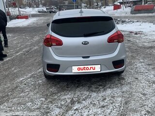 2017 Kia Ceed II Рестайлинг, серебристый, 1250000 рублей, вид 4
