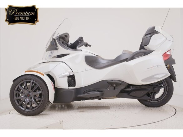 2015 BRP Can-Am Spyder, белый, 881000 рублей