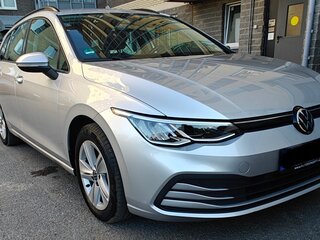 2021 Volkswagen Golf VIII, серебристый, 2150000 рублей, вид 1