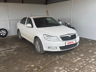 2010 Skoda Octavia II (A5) Рестайлинг, белый, 739000 рублей, вид 2