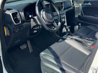 2020 Kia Sportage IV Рестайлинг, белый, 2450000 рублей, вид 5